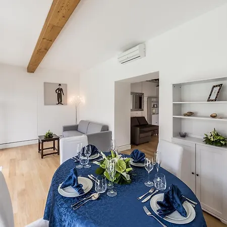 Andree Apartment *