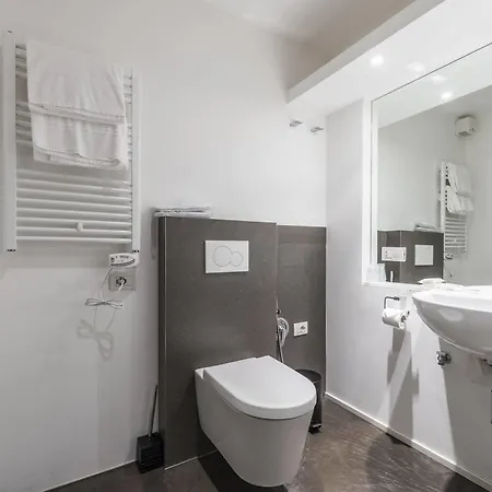 Andree Apartment